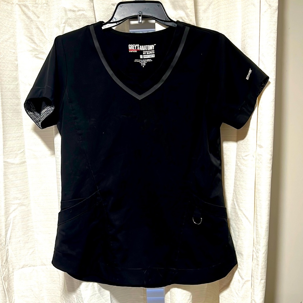 Black Grey’s Anatomy iMPACT scrub top